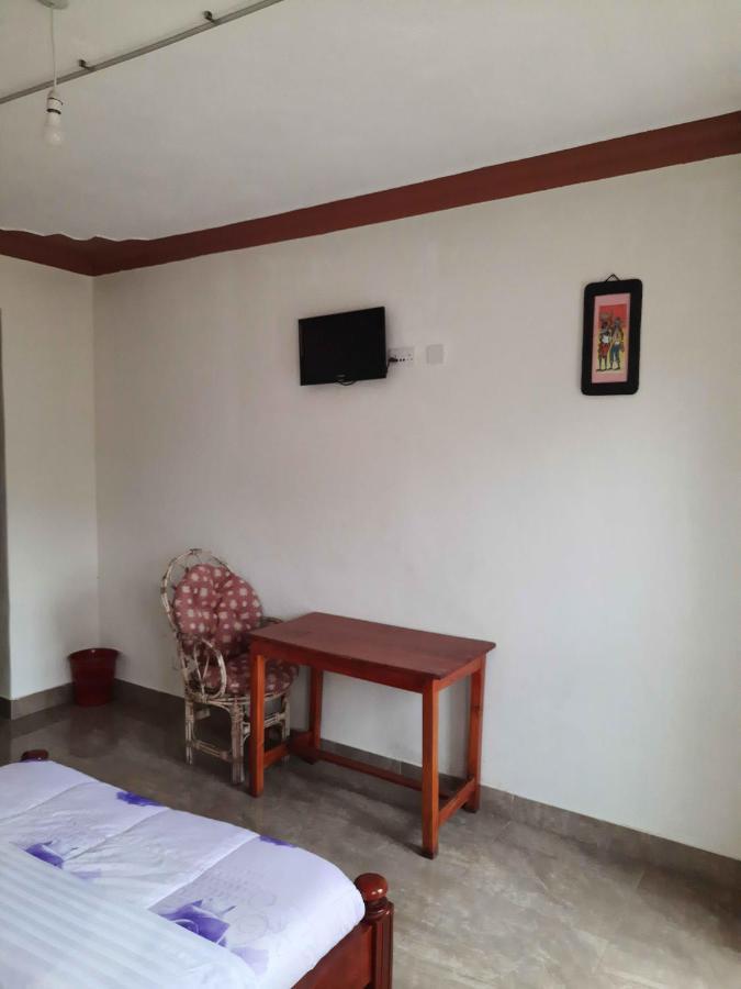 Airport Side Hotel Entebbe Exterior foto